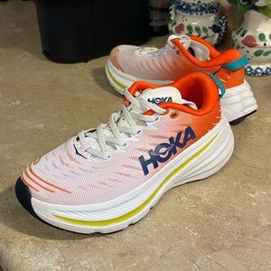 Hoka Bondi X size 6.5 Orange/White Sneakers